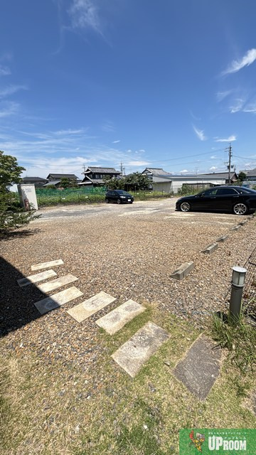 ベリーズスクエアサウスの駐車場