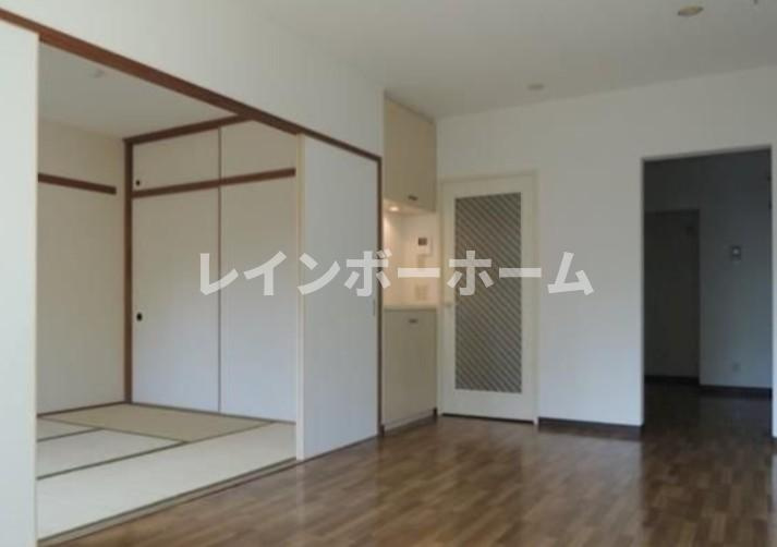 イーストパーク胡録台