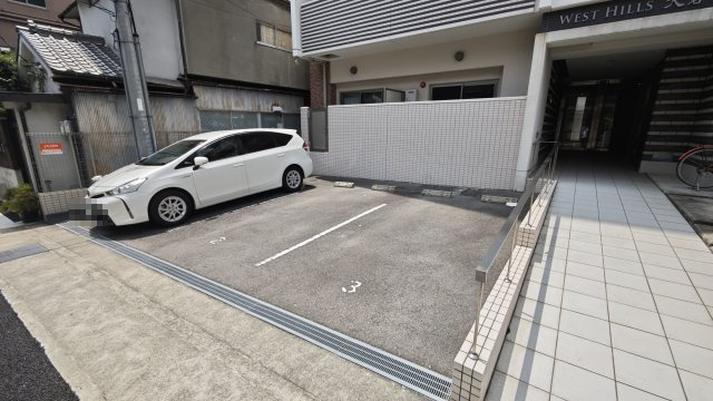 【駐車場】ウエストヒルズ大倉山