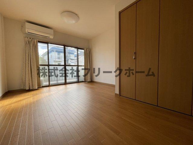 小金井市東町４丁目のアパートの寝室