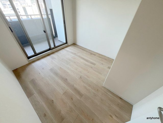 レジデンス本町靭公園　仲介手数料無料の居間・リビング
