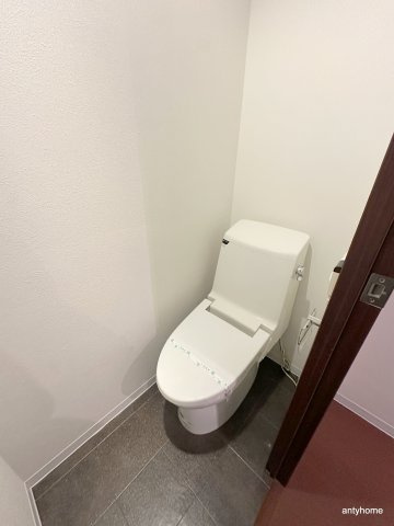 URBAN FLATS中之島　仲介手数料無料のトイレ