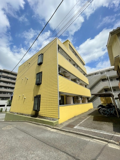 カサ　エルマノスの外観