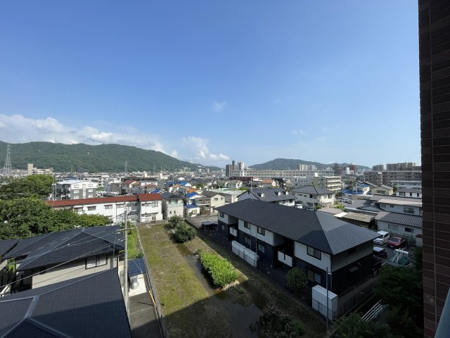 パークハウス中筋＆ガーデンの展望|スーパー・小学校・幼稚園が徒歩2分圏内。家族との時間を大切にできる利便性に恵まれた立地です。