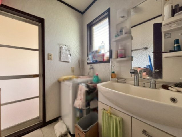 那須塩原市一区町　中古戸建の独立洗面台