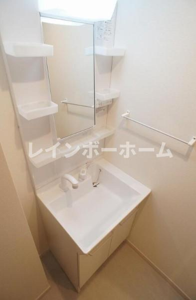 リブリ・行徳の独立洗面台