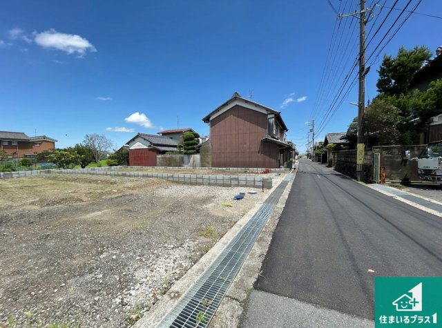 ●5(土)6(日)現地案内可能！　大和郡山市小泉町　全2邸の前面道路含む現地写真|駅やスーパー、小学校・中学校等日常生活に欠かせない情報や道のりもご紹介いたしますのでお気軽にご相談ください。