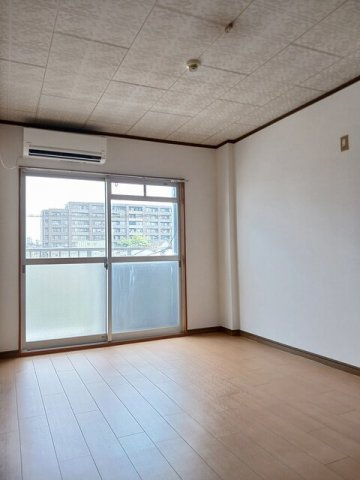 熊本市中央区保田窪１丁目の賃貸マンションの居間・リビング|こちらの居間で趣味の時間をお楽しみください