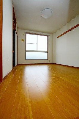 熊本市東区新外２丁目のアパートの内装|内装もきれいです