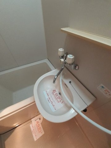 熊本市北区鶴羽田３丁目のアパートの洗面所|コンパクトで使いやすい洗面所