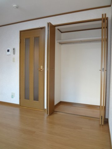 熊本市中央区黒髪５丁目の賃貸マンションの収納|たっぷりとした収納スペースです