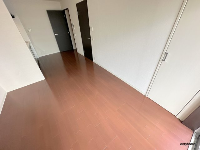 URBAN FLATS中之島　仲介手数料無料の居間・リビング