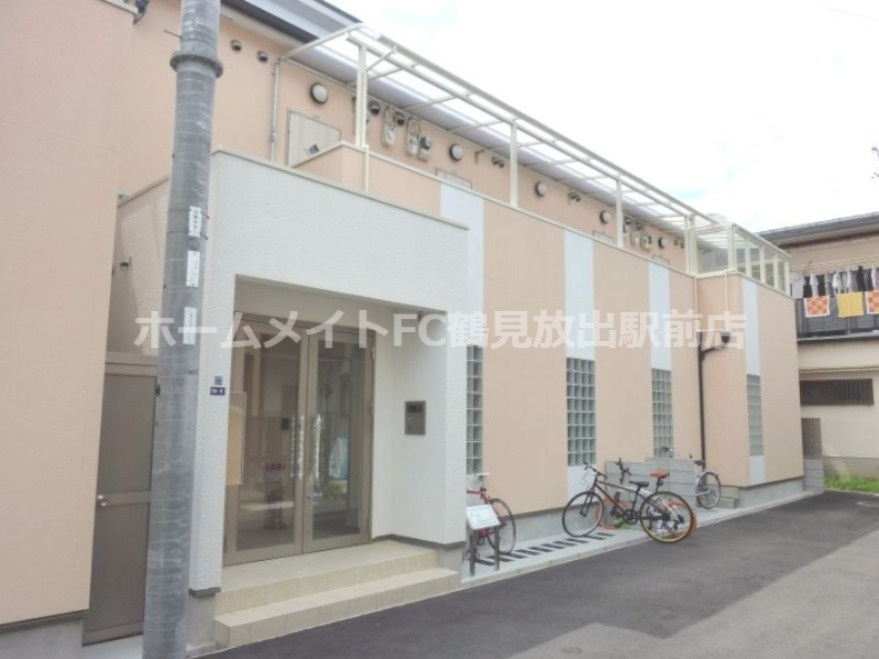 東大阪市森河内西２丁目のアパートの外観