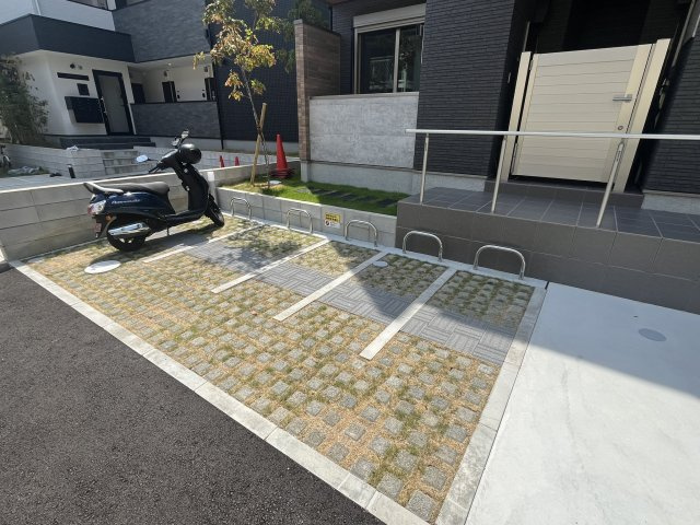 【その他共用部分】 | あんしん+ＶｅｒＭ五ケ山22-2001 | バイク置場です