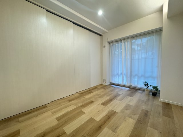 バームハイツ西葛西（1階部分）／仲介手数料無料／内装新規フルリノベーションの洋室