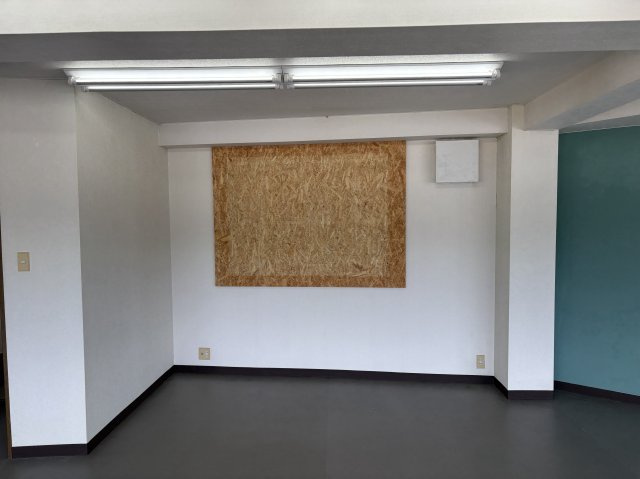 下田市　ホワイトビルの内装