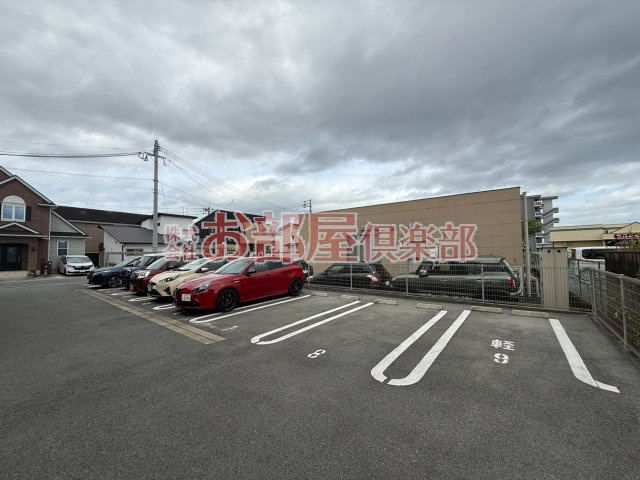 D-roomクレスト国分の駐車場|カースペースがあります