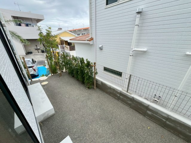  の庭|芝はこれからです
