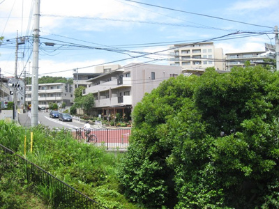 【展望】 | 井上マンション | 南向きのバルコニーからの眺望です♪2階にあるので人目が気にならないのが嬉しいですよね☆