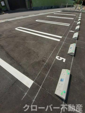 ライラック和田浜Ⅱの駐車場