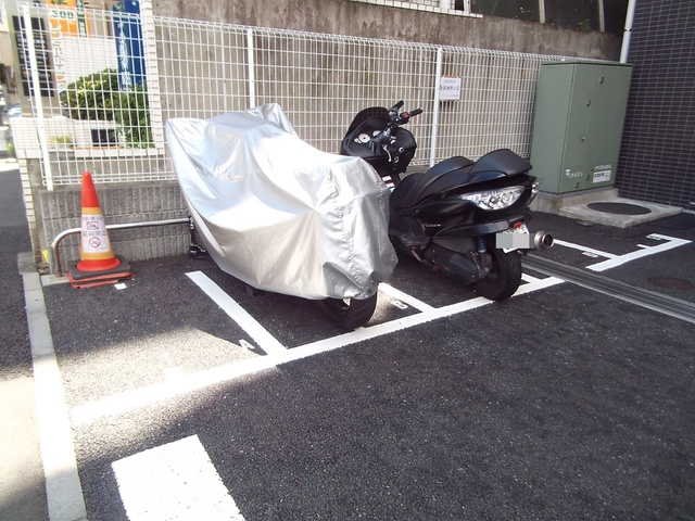 アーバンキャッスル田端のその他共用部分|バイクも置けそうですね☆