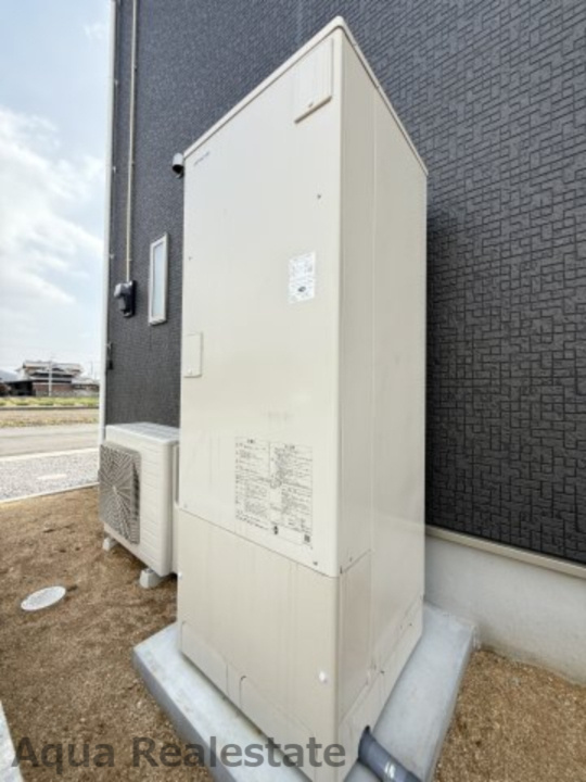 クレイドルガーデン 	阿南市才見町第1の発電・温水設備|エコキュートは販売価格に含まれております！　