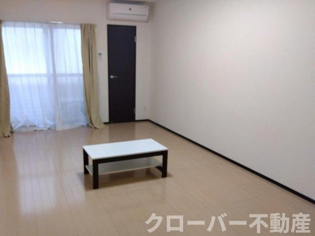 クレイノ福江の居間・リビング