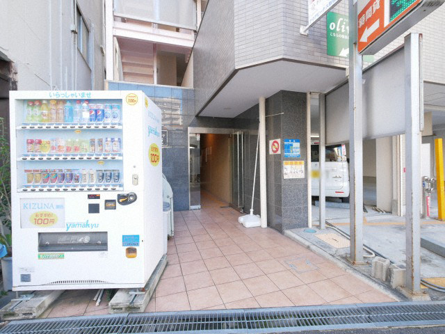 東大阪市下小阪１丁目の賃貸マンションのエントランス