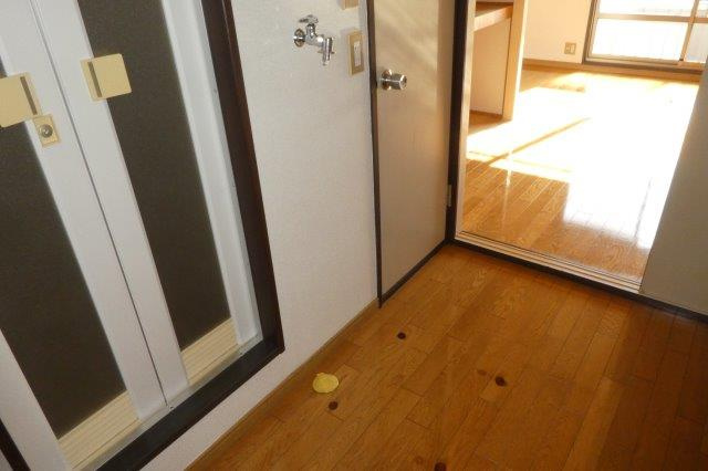 コーポ吉備路Ｂのその他|洗濯機置き場
