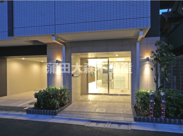 ECREDE蒲田EASTの外観