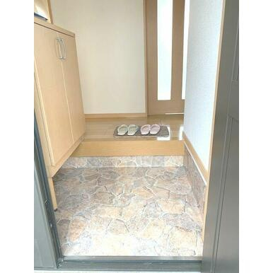 熊本市中央区出水７丁目のアパートの玄関