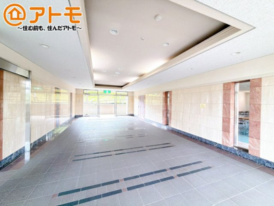 【ロビー】 | シャリエ三島松が丘　中古マンション