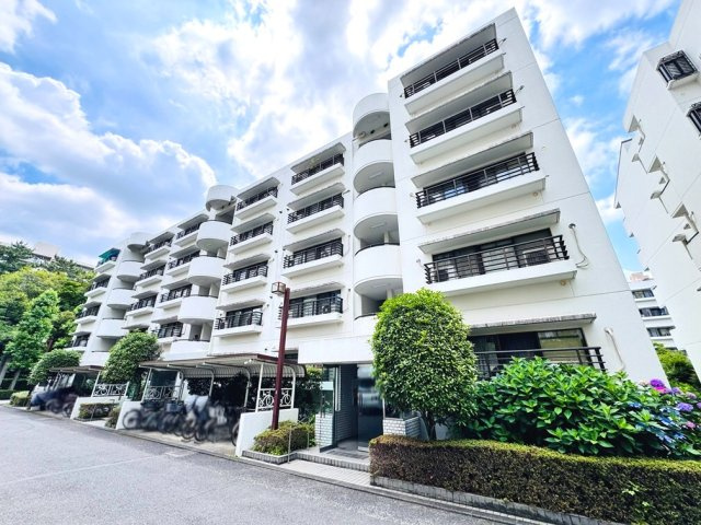 【外観】 | 光が丘パークタウン春の風公園街5号棟（成増店） | 総戸数395戸のビッグコミュニティ！南向き、陽当良好！