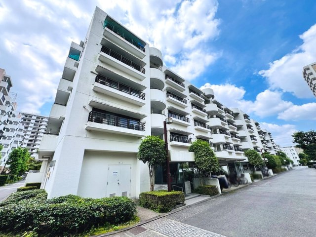 【外観】 | 光が丘パークタウン春の風公園街5号棟（成増店） | 駅直結の大型施設「IMA」があり、毎日のお買い物は大変便利。