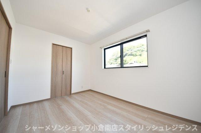 与原戸建1号棟の居間・リビング