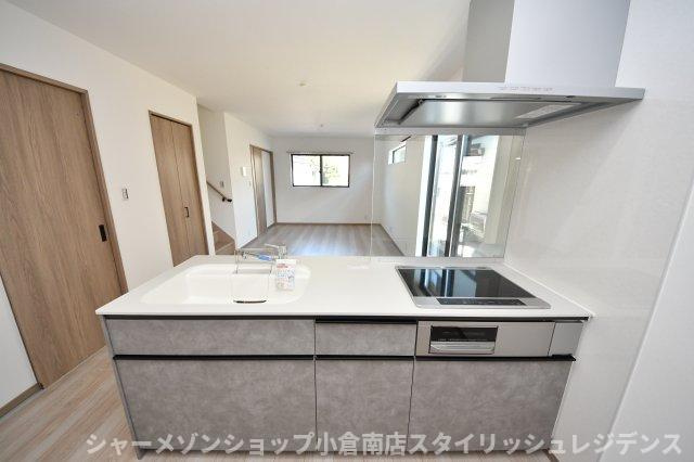 与原戸建1号棟の洗面所