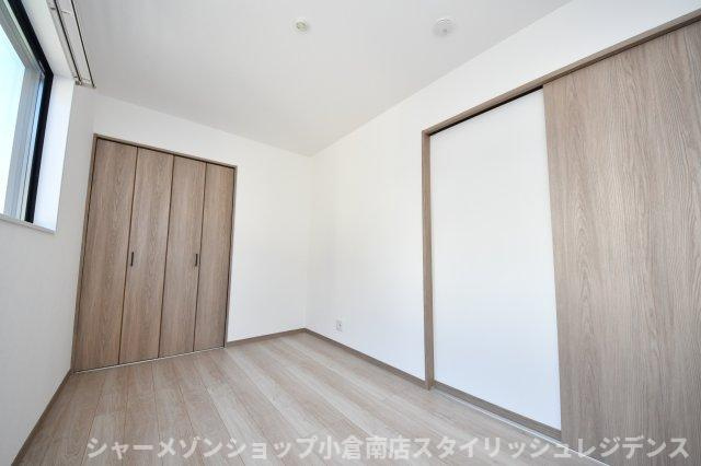 与原戸建1号棟の居間・リビング