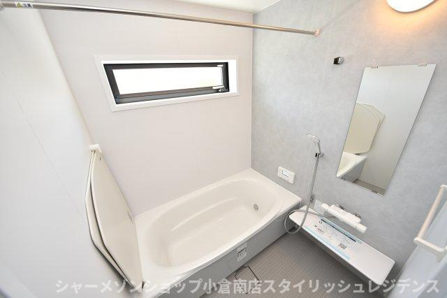 与原戸建1号棟の浴室