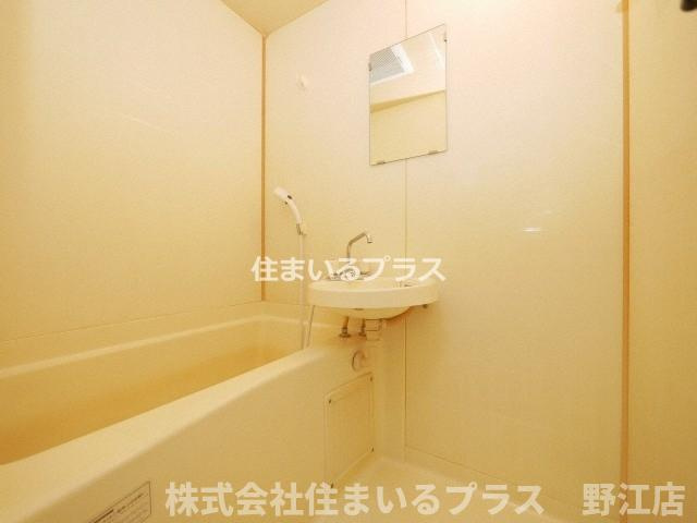 フローラル横堤の浴室