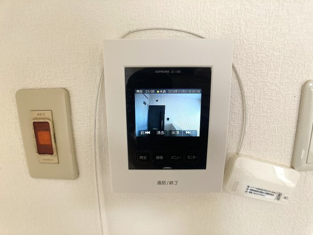 鈴蘭泉台第4ハウスのセキュリティ|録画機能付きＴＶモニターフォンで顔が分かり安心です