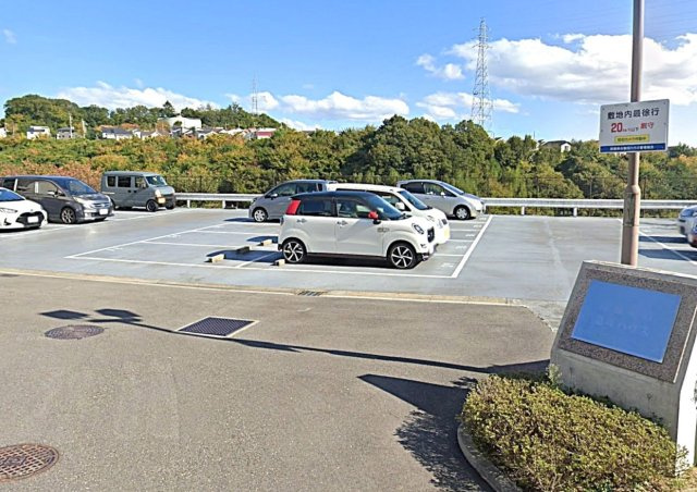 鈴蘭泉台第4ハウスの駐車場|敷地内駐車場、2台目も相談します