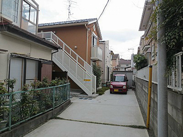 コスモステージの駐車場