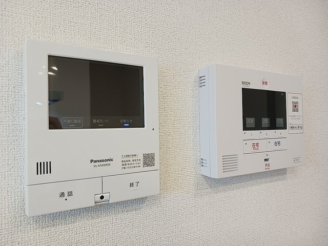 【TVモニター付きインターフォン】
