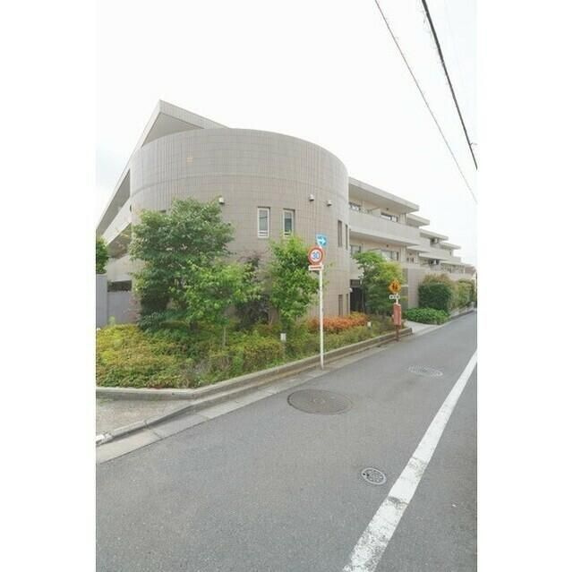 ガーデン目黒南の外観