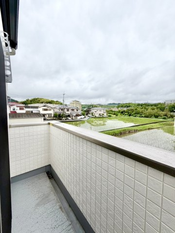 毎週末現地内覧会開催中　泉南郡熊取町大宮　新築一戸建てのバルコニー