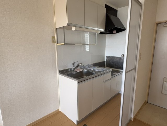 フラット・フラワーのキッチン