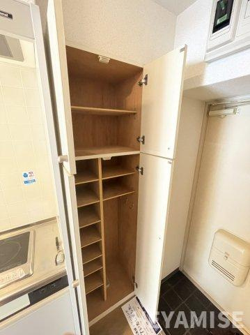 ラ・レジダンス・ド・シャルールの玄関|※同間取りの別の階のお部屋の画像です※