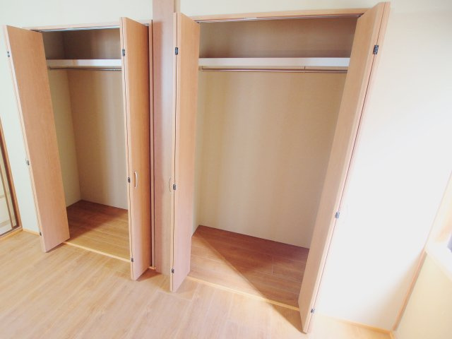レント中野東5丁目の収納
