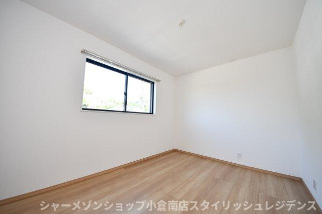 与原戸建2号棟の居間・リビング