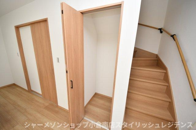 与原戸建2号棟の内装